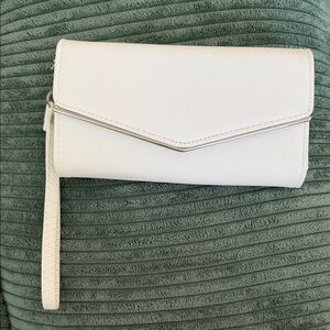 Windsor Women’s White Envelope Wristlet Clutch/Cross body Bag
